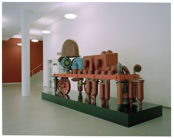 Bernhard Luginbühl, Tischlein deck dich, 1978, Holz, Assemblage, EFD, BBL, Bern © Fotografie BAK / Joël Tettamanti